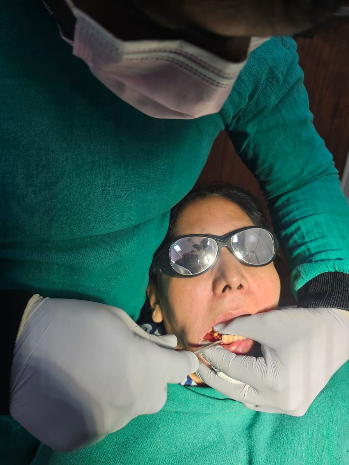 Close-up dental care