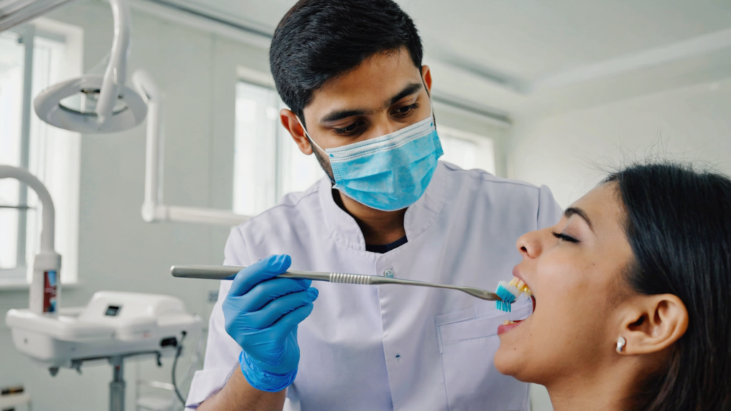 Best Hospital in Gohana – Correct Brushing Technique Explained in 30 Seconds for Healthier Teeth Daily